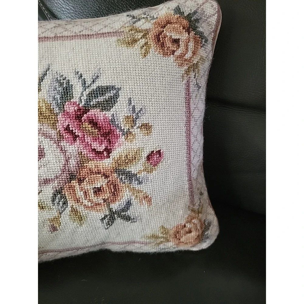N/A vintage needlepoint
